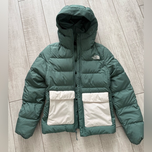 The North Face Jackets & Blazers - The North Face Puffer Jacket Women’s
